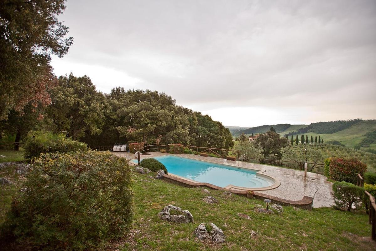 Agriturismo Fattoria Voltrona San Gimignano Luaran gambar