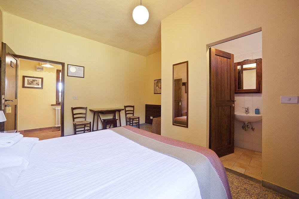 Agriturismo Fattoria Voltrona San Gimignano Luaran gambar