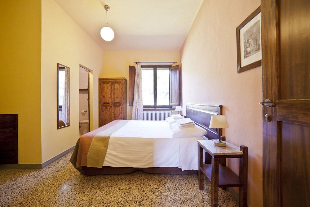 Agriturismo Fattoria Voltrona San Gimignano Luaran gambar