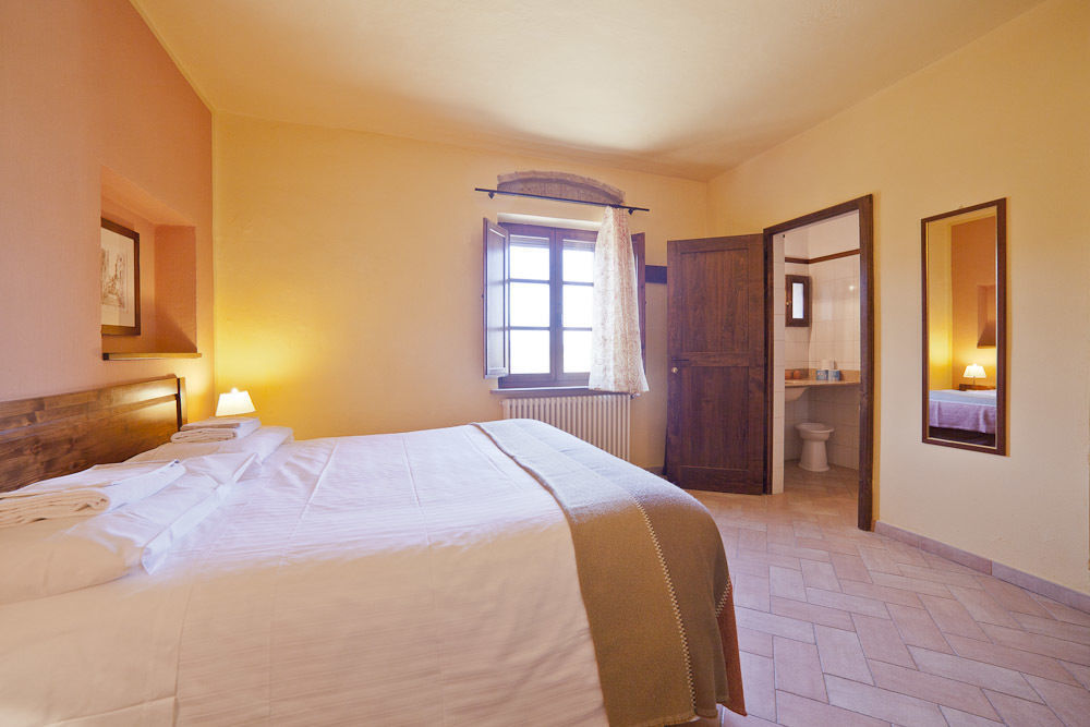 Agriturismo Fattoria Voltrona San Gimignano Luaran gambar