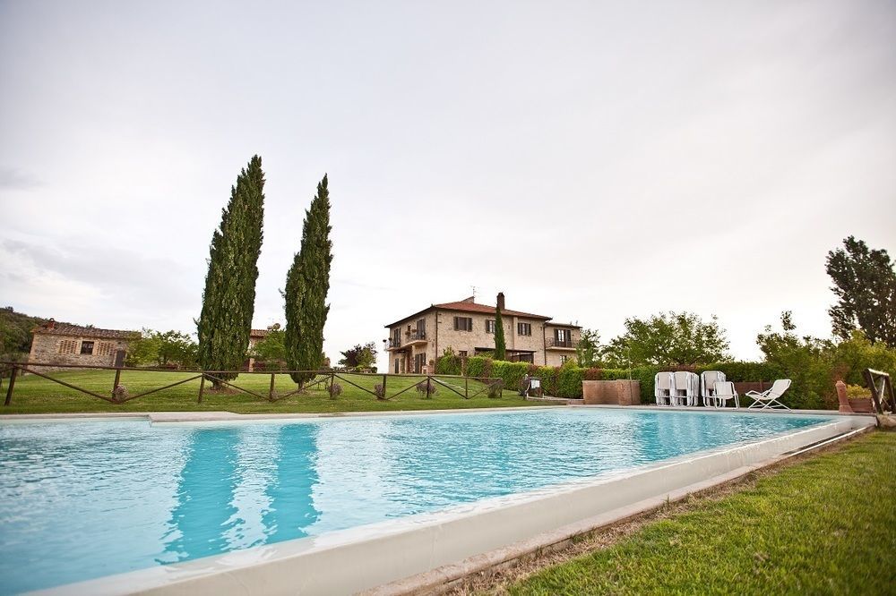Agriturismo Fattoria Voltrona San Gimignano Luaran gambar