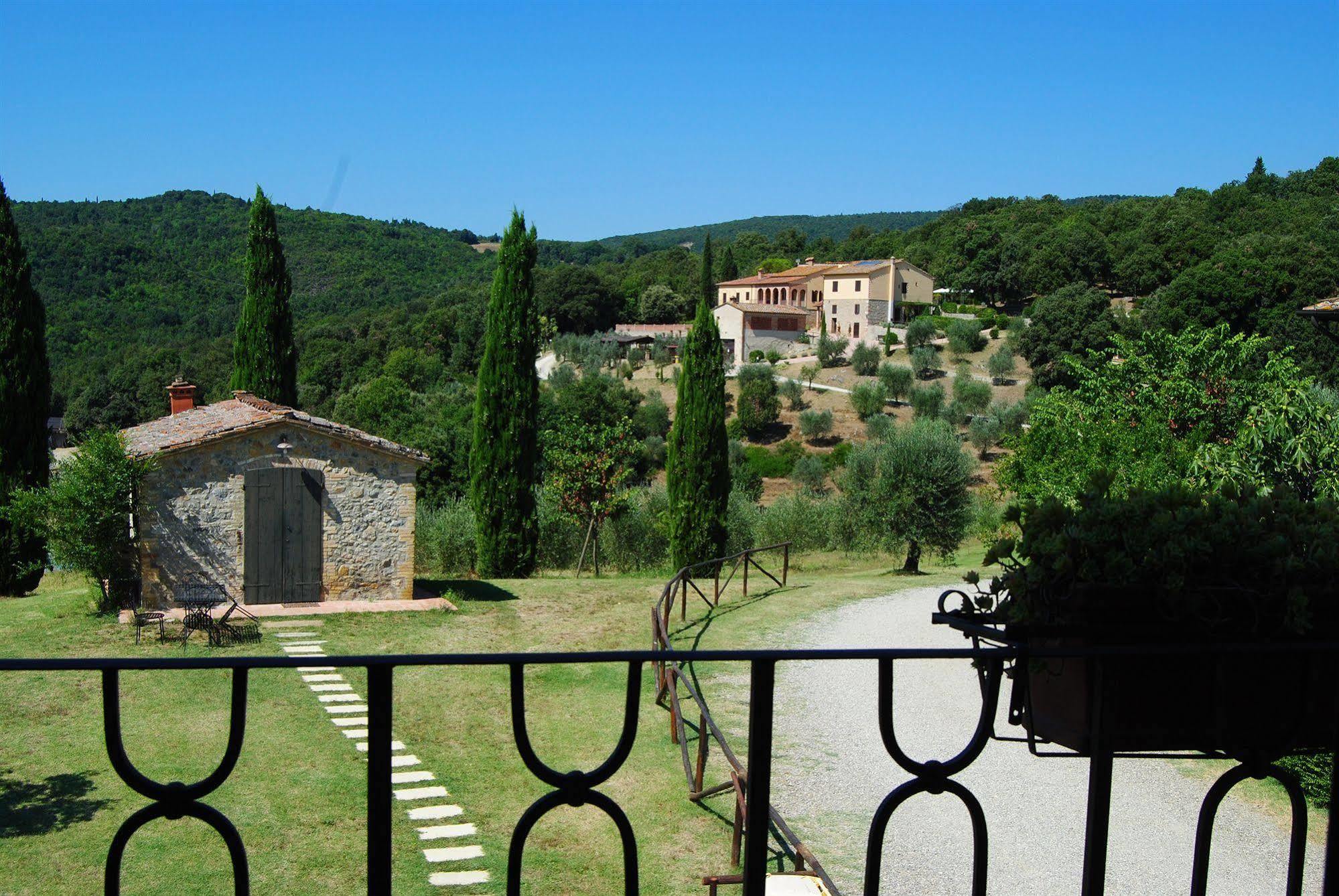 Agriturismo Fattoria Voltrona San Gimignano Luaran gambar
