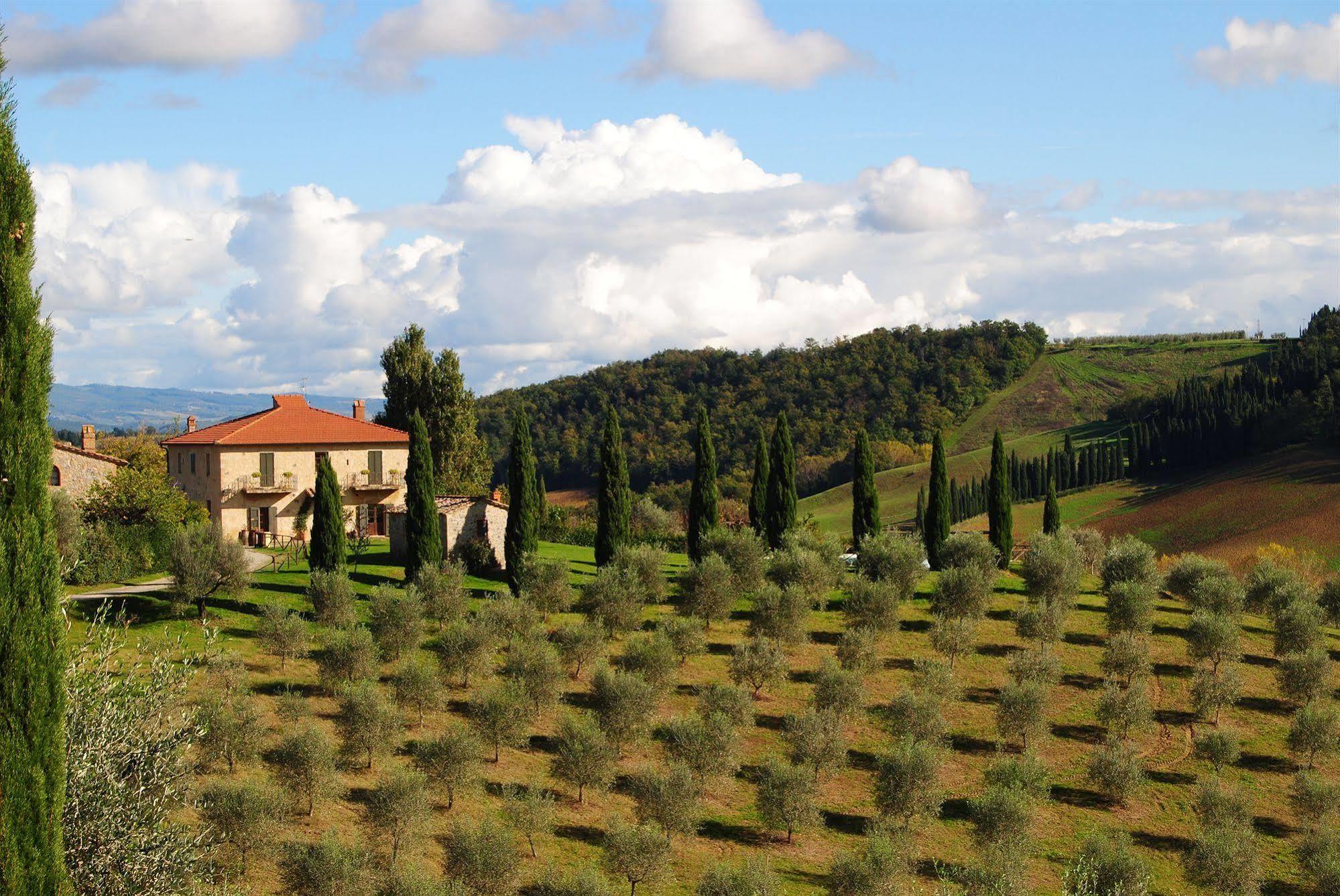 Agriturismo Fattoria Voltrona San Gimignano Luaran gambar